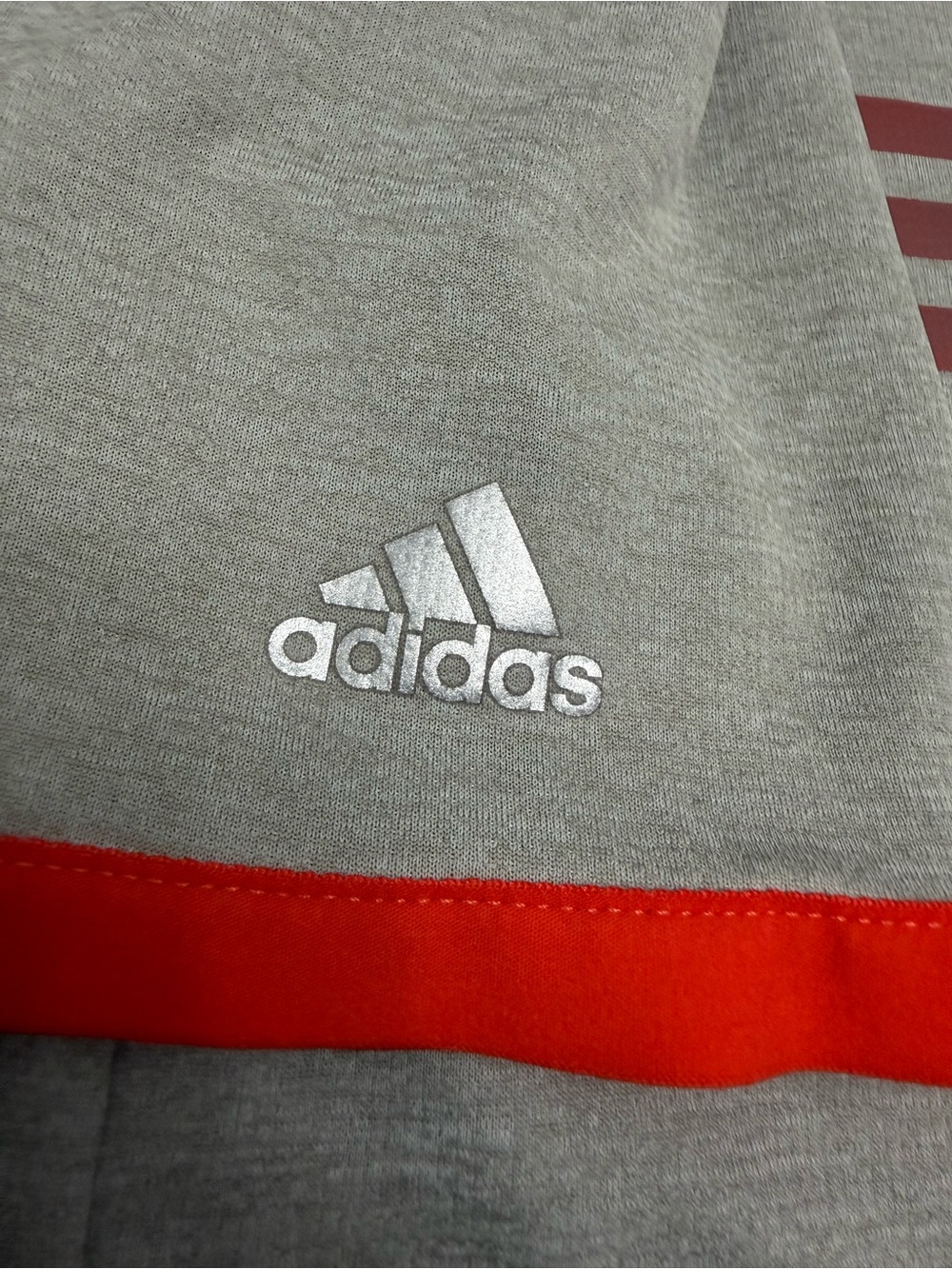 Adidas Golf Climachill Polo Shirt Mens XL Gray Heather Red Stripe Performance - Picture 6 of 7